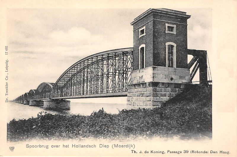 picture postcard with Moerdijk railway bridge